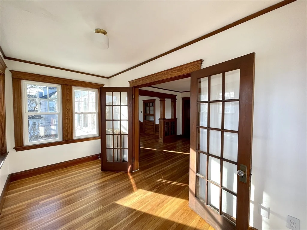 3 bed, 1 bath apartment for rent at 24 Maple St Unit 2, West Roxbury — photo 5 of 18