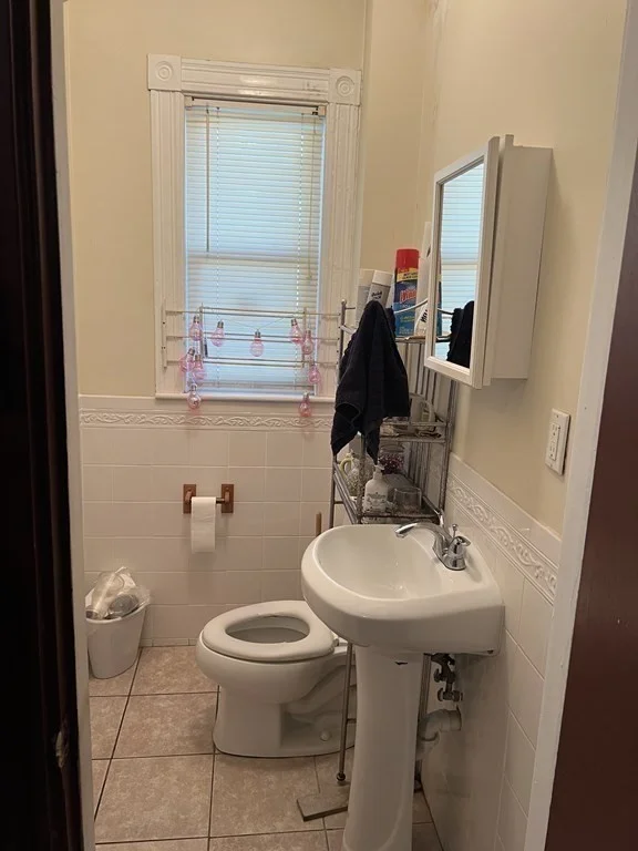 3 bed, 1 bath apartment for rent at 24 Maryland Unit 1, Dorchester — photo 3 of 6