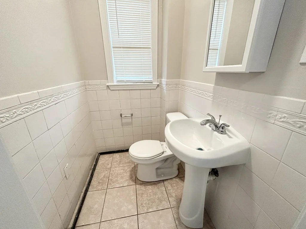 4 bed, 1 bath apartment for rent at 24 Maryland Unit 3, Dorchester — photo 8 of 8