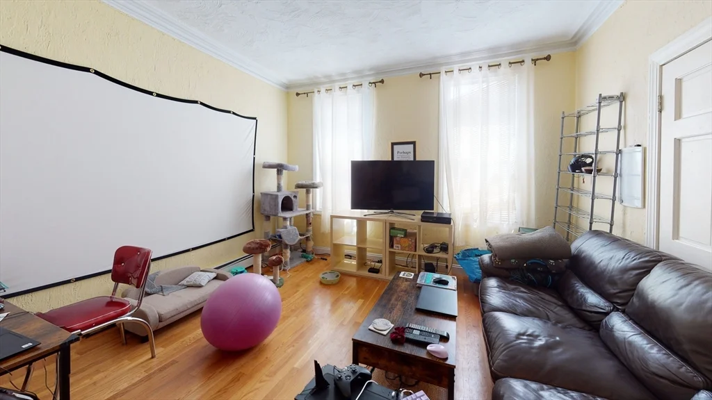 1 bed, 1 bath apartment for rent at 24 Maverick St Unit 1, East Boston — photo 3 of 8