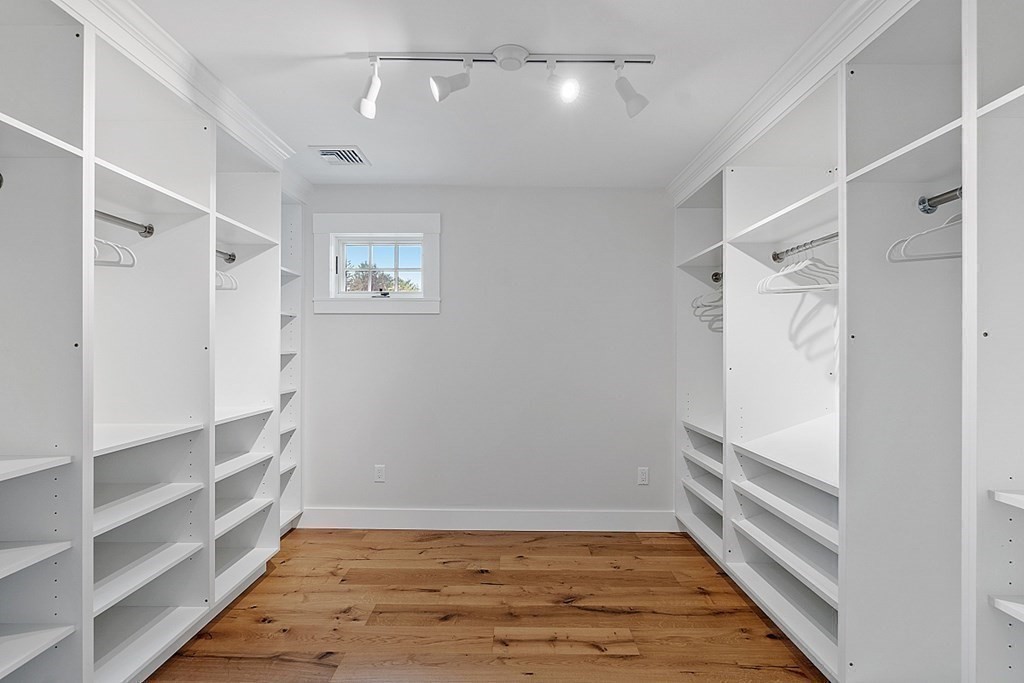 4 bed, 4+ bath apartment for rent at 24 Mccallar Ln, Concord — photo 17 of 28