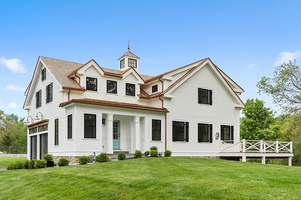 4 bed, 4+ bath apartment for rent at 24 Mccallar Ln, Concord — photo 1 of 28