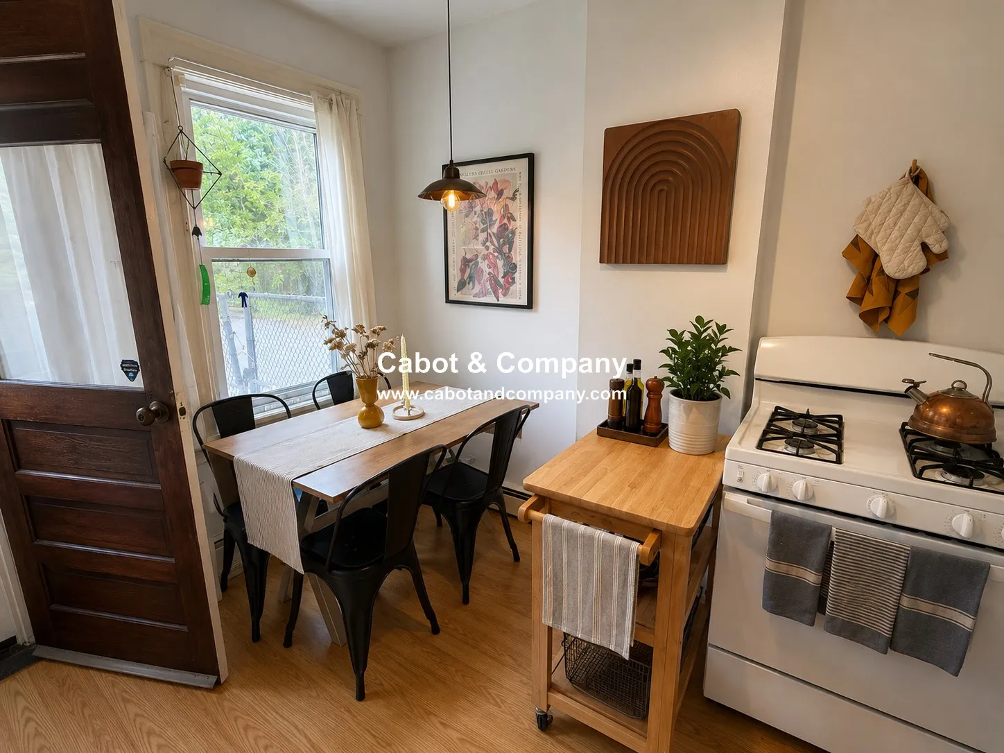 2 bed, 1 bath apartment for rent at 24 Mead St Unit 1A, Allston — photo 3 of 9