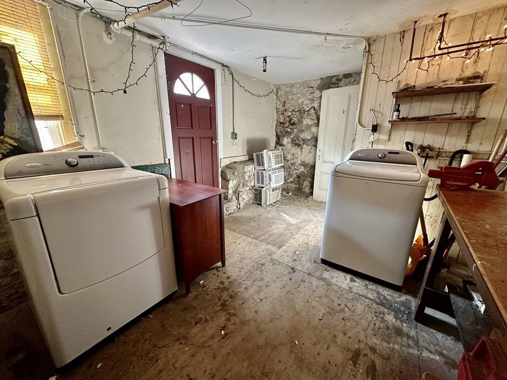 4 bed, 1 bath apartment for rent at 24 Middle Unit 24, Newton — photo 17 of 17