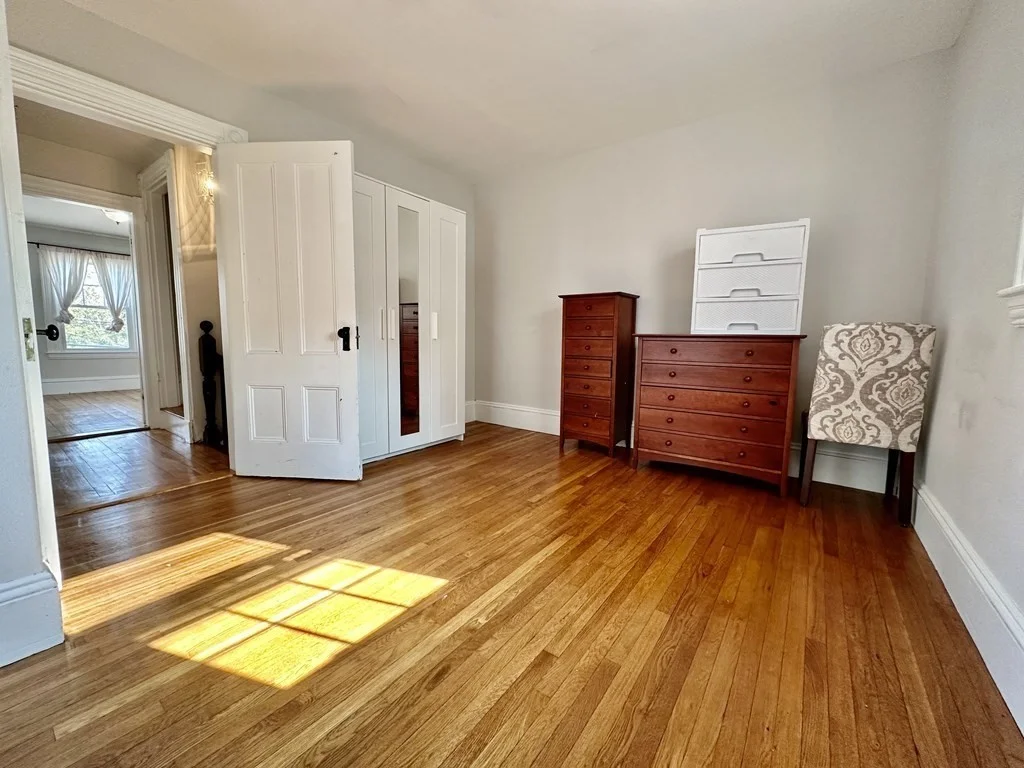 4 bed, 1 bath apartment for rent at 24 Middle Unit 24, Newton — photo 13 of 17