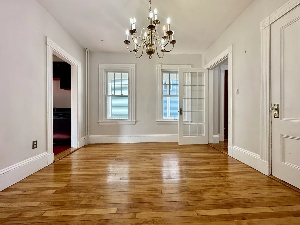 4 bed, 1 bath apartment for rent at 24 Middle Unit 24, Newton — photo 5 of 17
