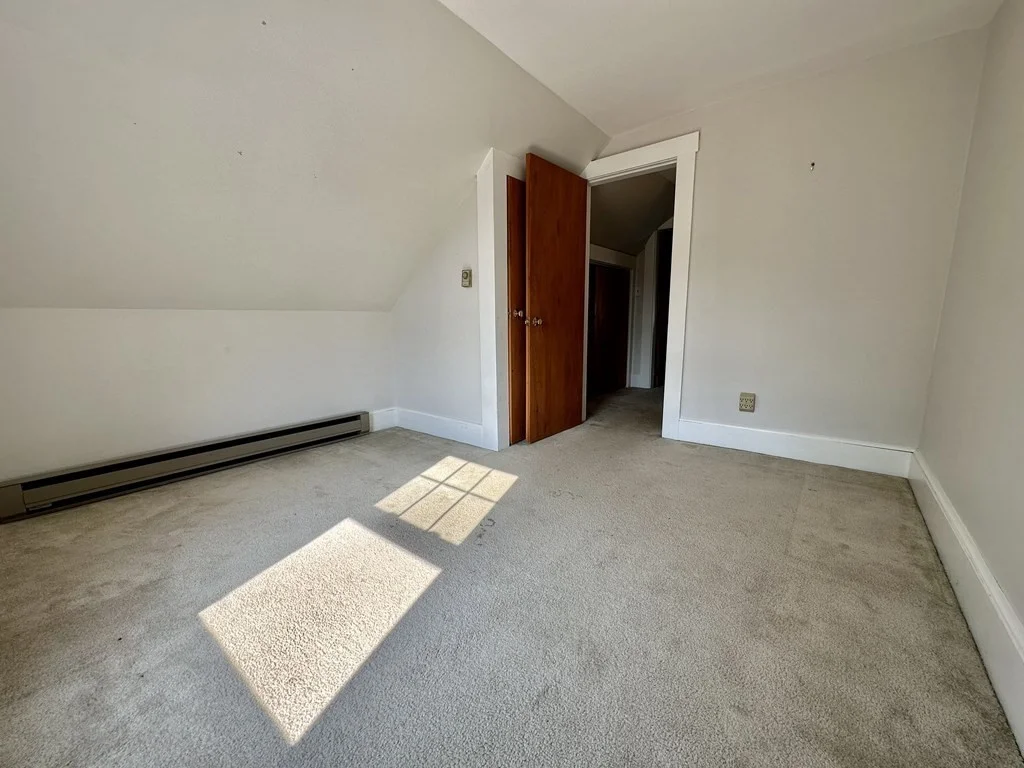 4 bed, 1 bath apartment for rent at 24 Middle Unit 24, Newton — photo 16 of 17