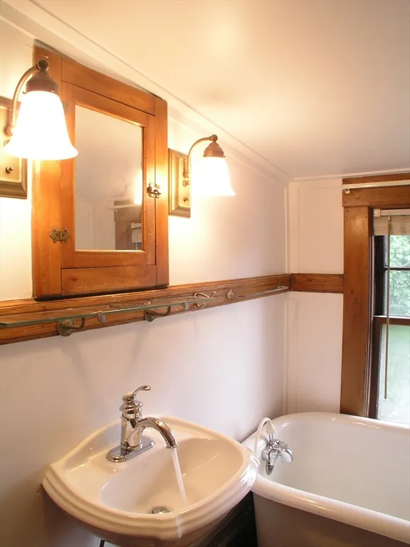 3 bed, 2 bath apartment for rent at 24 Montgomery St Unit 2, North Cambridge — photo 8 of 13