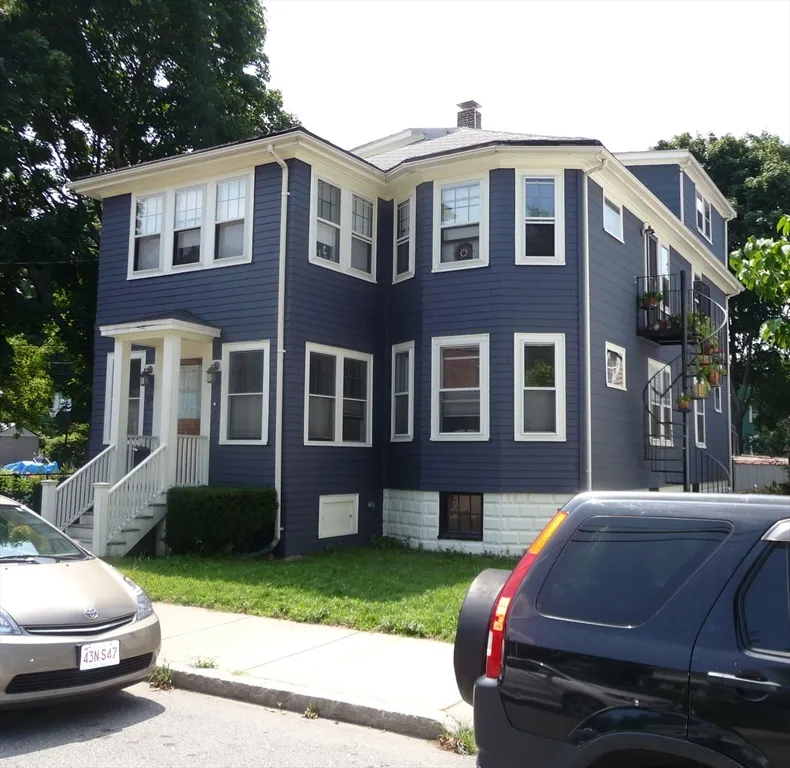 3 bed, 2 bath apartment for rent at 24 Montgomery St Unit 2, North Cambridge — photo 13 of 13