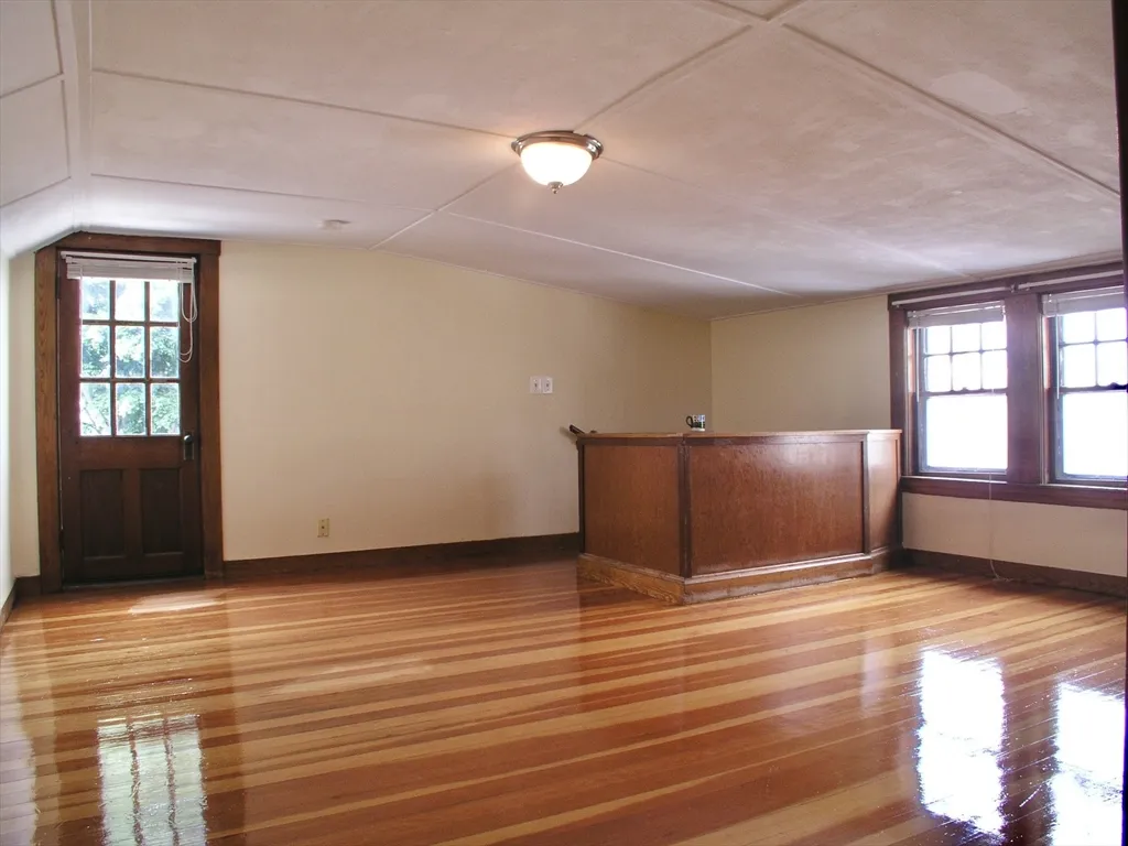 3 bed, 2 bath apartment for rent at 24 Montgomery St Unit 2, North Cambridge — photo 7 of 13