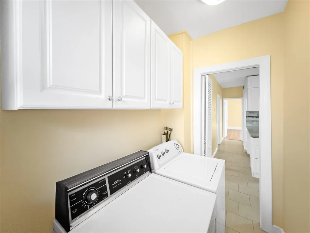 2 bed, 1 bath apartment for rent at 24 Montvale St Unit 2, Roslindale — photo 4 of 20