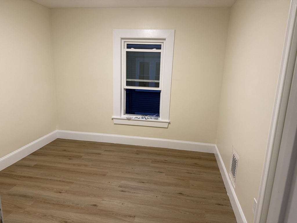 2 bed, 1 bath apartment for rent at 24 Moore St Unit 2, Quincy Point — photo 4 of 7