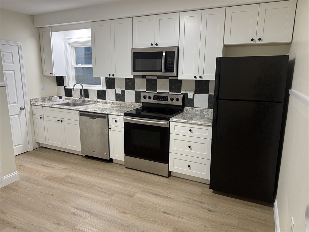 2 bed, 1 bath apartment for rent at 24 Moore St Unit 2, Quincy Point — photo 1 of 7