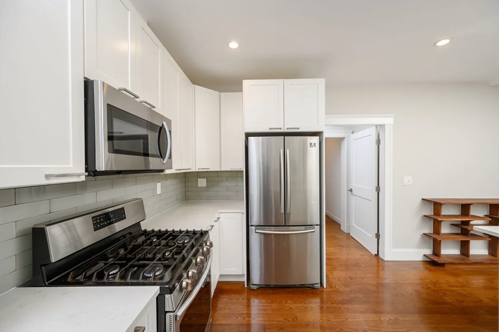 2 bed, 2 bath apartment for rent at 24 Mount Ida Rd Unit 2, Dorchester — photo 6 of 24