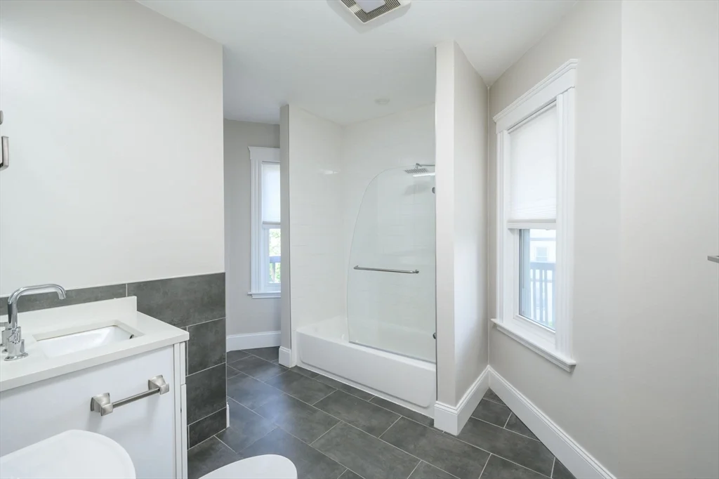 2 bed, 2 bath apartment for rent at 24 Mount Ida Rd Unit 2, Dorchester — photo 16 of 24