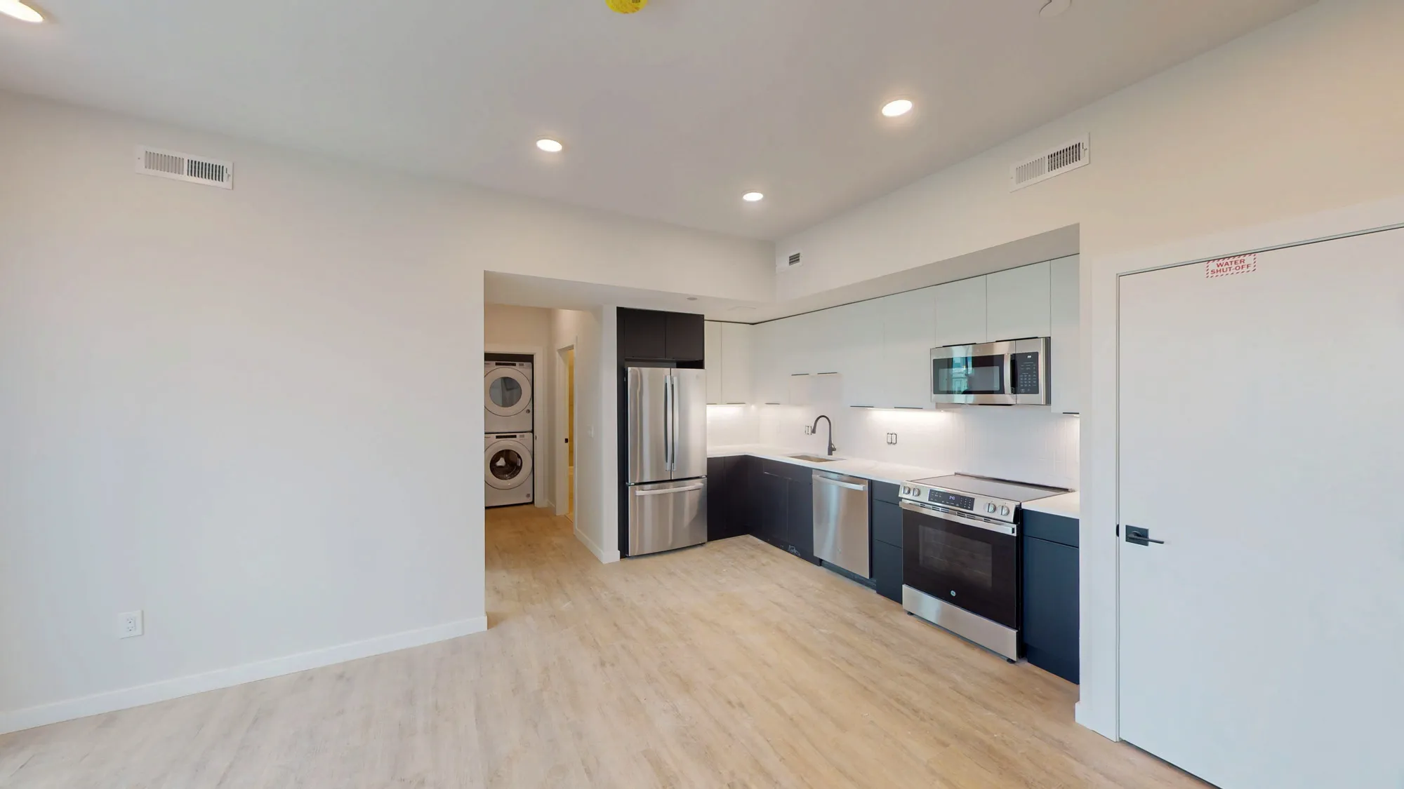 2 bed, 1 bath apartment for rent at 24 Mount Pleasant St Unit 406, East Somerville — photo 8 of 24