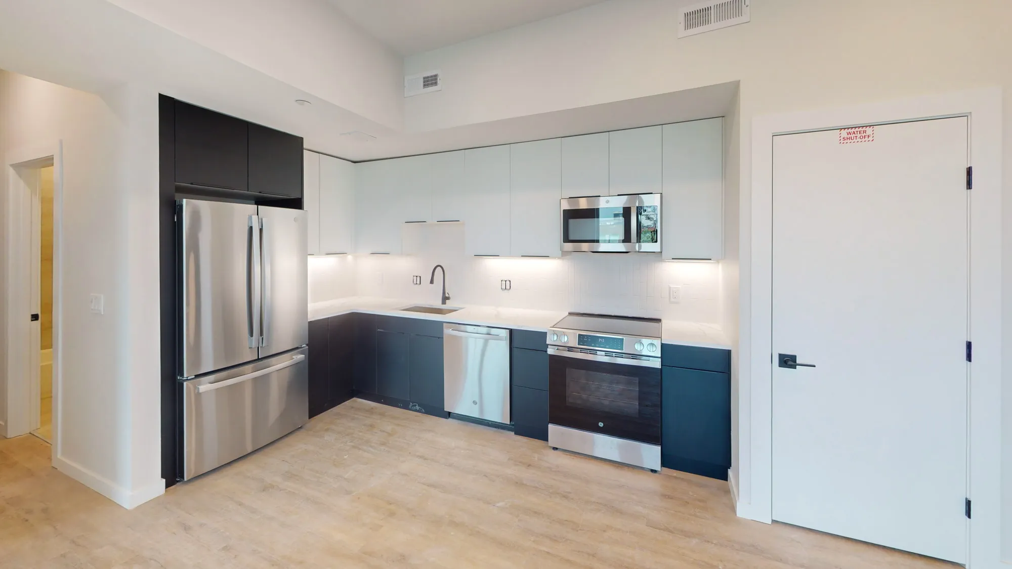 2 bed, 1 bath apartment for rent at 24 Mount Pleasant St Unit 406, East Somerville — photo 7 of 24