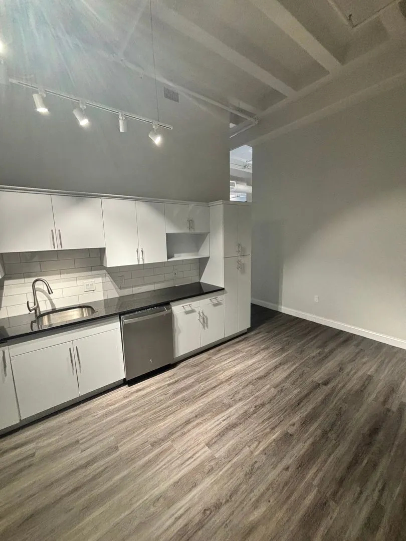 1 bed, 1 bath apartment for rent at 24 Mount Vernon St Unit 103, Lynn