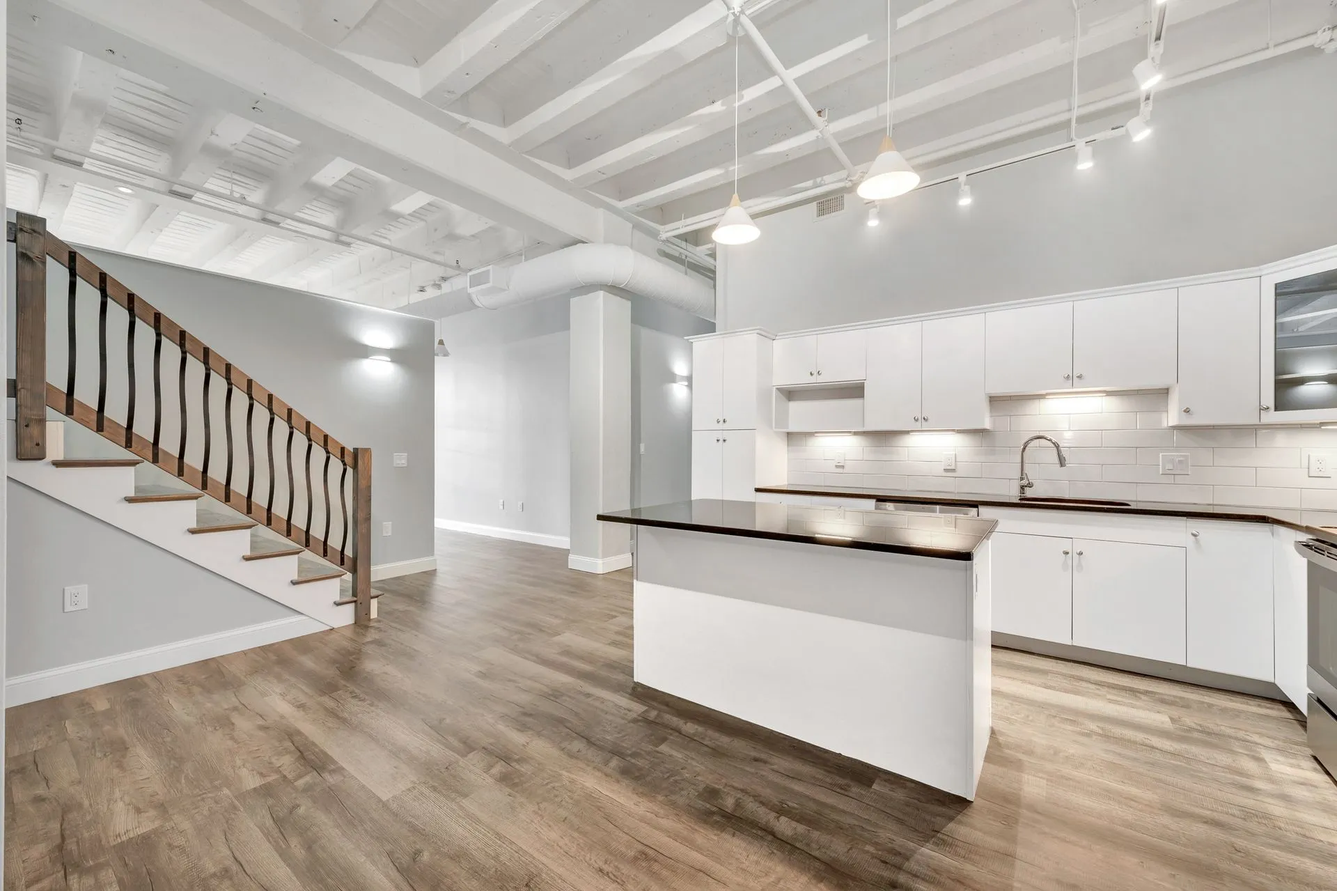1 bed, 1 bath apartment for rent at 24 Mount Vernon St Unit 103, Lynn — photo 36 of 41