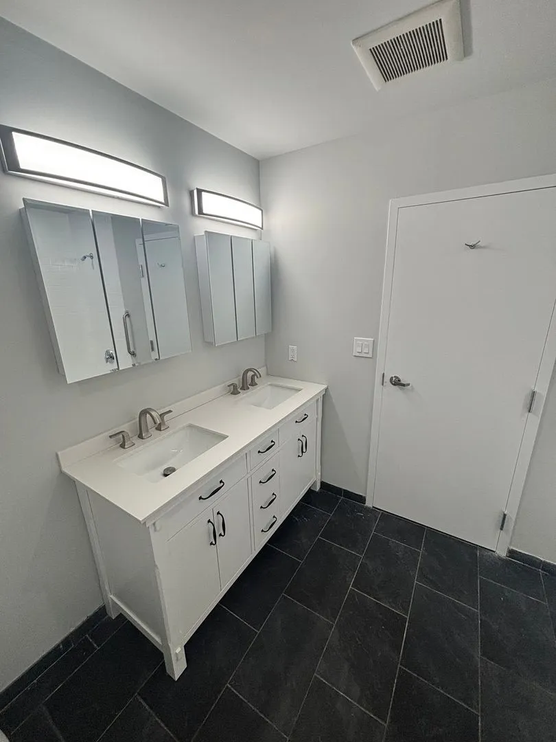 1 bed, 1 bath apartment for rent at 24 Mount Vernon St Unit 103, Lynn — photo 4 of 41