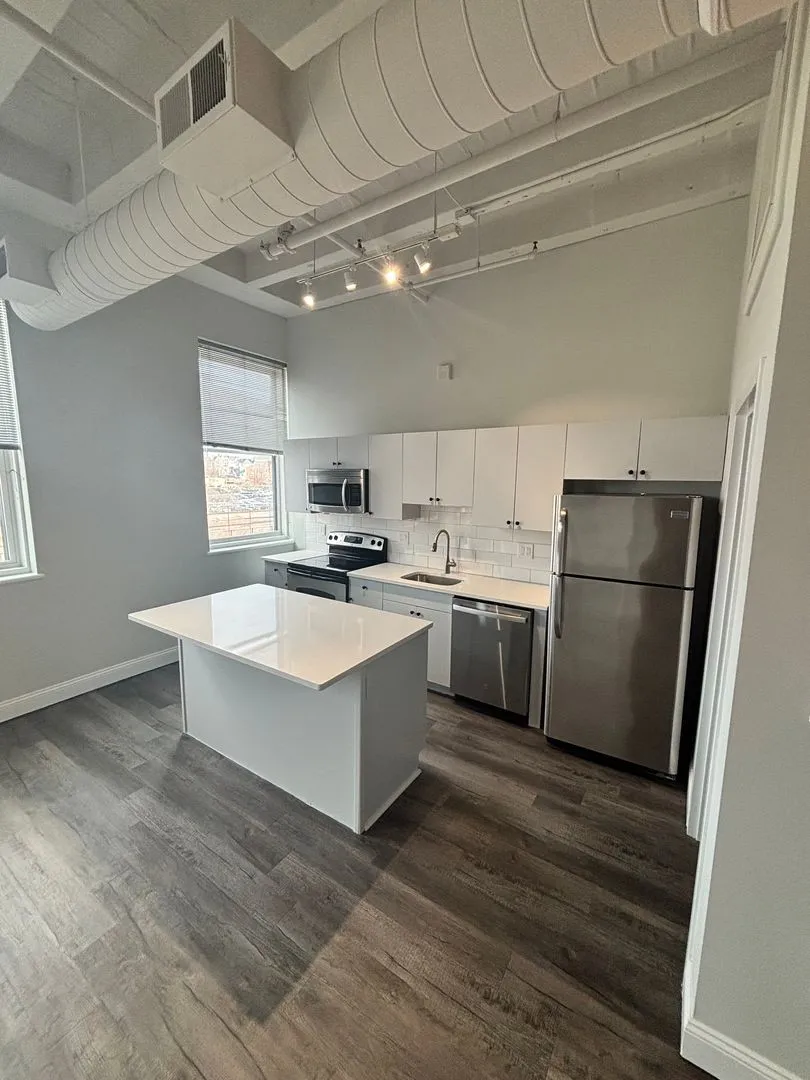 1 bed, 1 bath apartment for rent at 24 Mount Vernon St Unit 302, Lynn