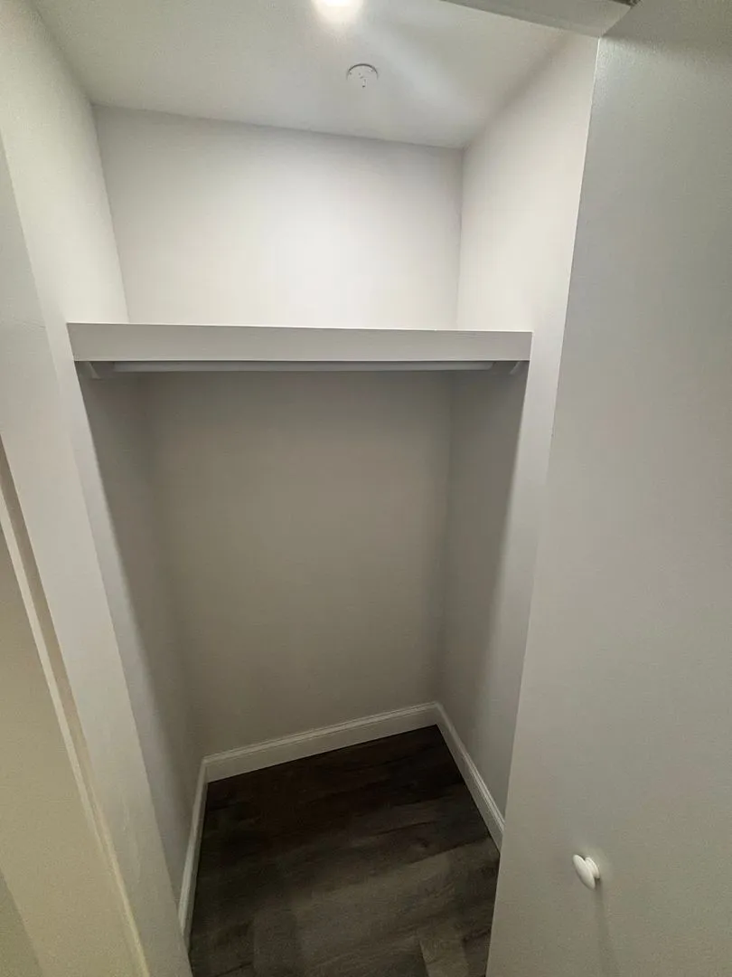 1 bed, 1 bath apartment for rent at 24 Mount Vernon St Unit 302, Lynn — photo 4 of 35