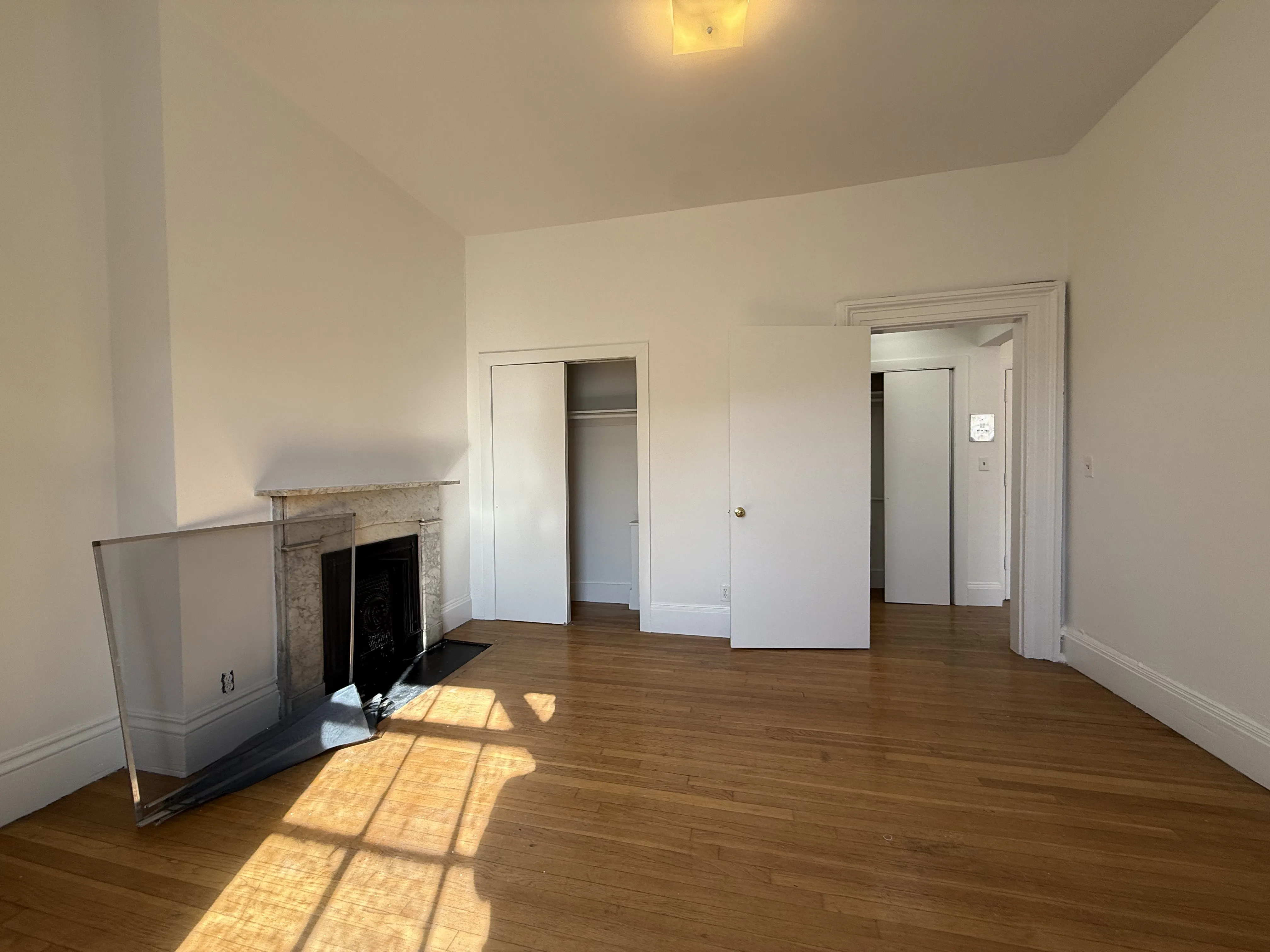 1 bed, 1 bath apartment for rent at 24 Mount Vernon St Unit 403, Beacon Hill — photo 6 of 10