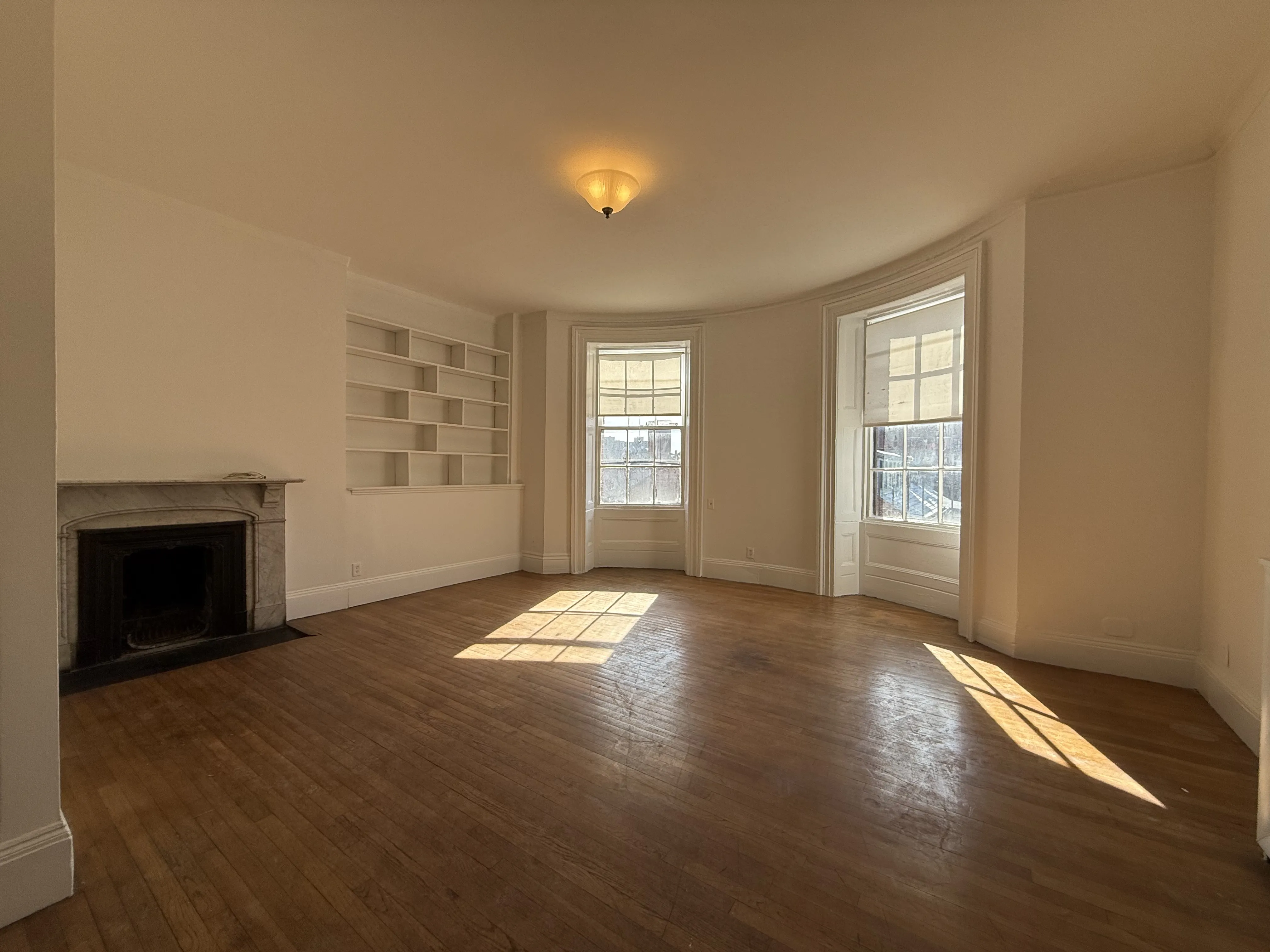 1 bed, 1 bath apartment for rent at 24 Mount Vernon St Unit 403, Beacon Hill — photo 2 of 10