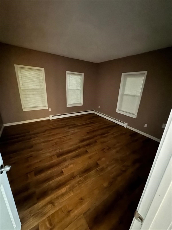 2 bed, 1 bath apartment for rent at 24 Newbury St Unit 1, Worcester — photo 4 of 9