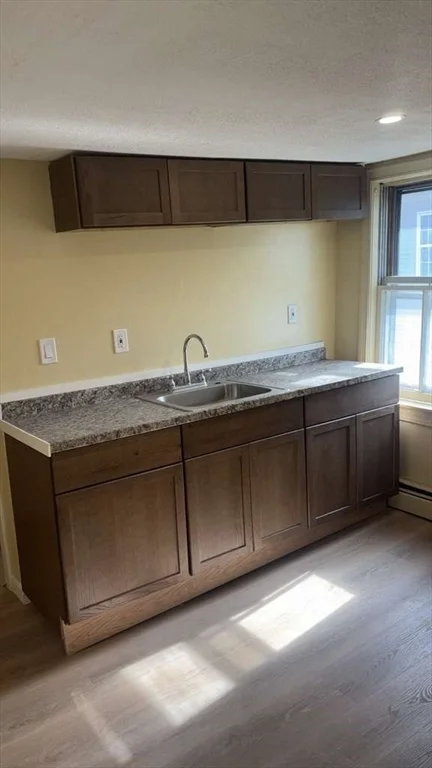 2 bed, 1 bath apartment for rent at 24 Newbury St Unit 2, Worcester