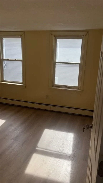 2 bed, 1 bath apartment for rent at 24 Newbury St Unit 2, Worcester — photo 4 of 7