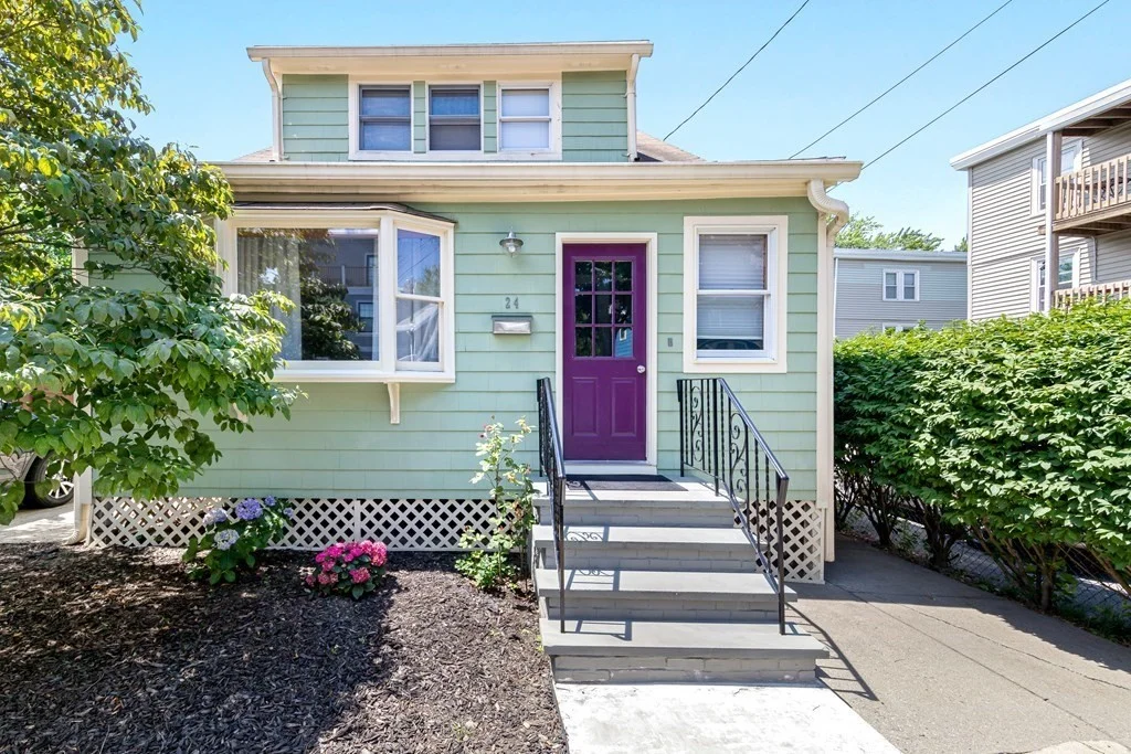 2 bed, 1 bath apartment for rent at 24 Newell St, Neighborhood Nine — photo 1 of 25