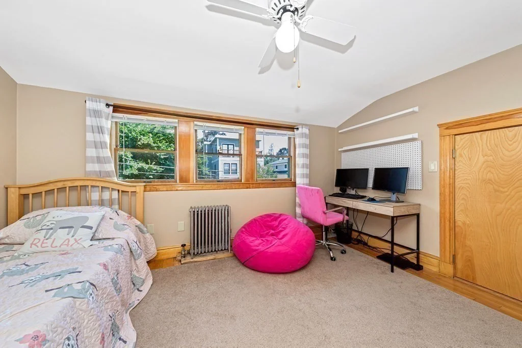 2 bed, 1 bath apartment for rent at 24 Newell St, Neighborhood Nine — photo 14 of 25