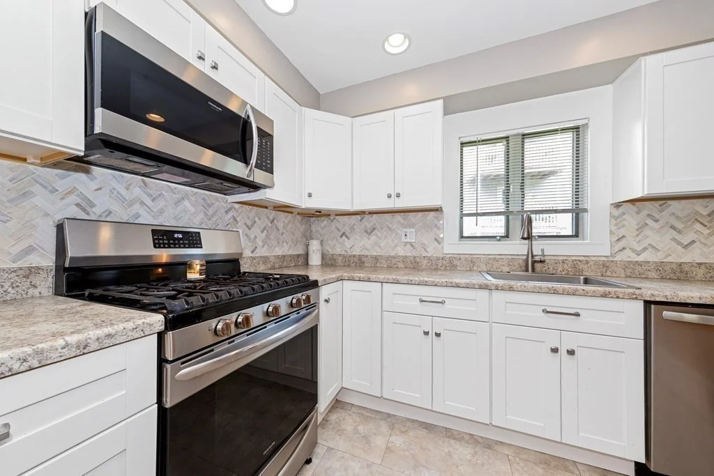 2 bed, 1 bath apartment for rent at 24 Newell St, Neighborhood Nine — photo 11 of 25