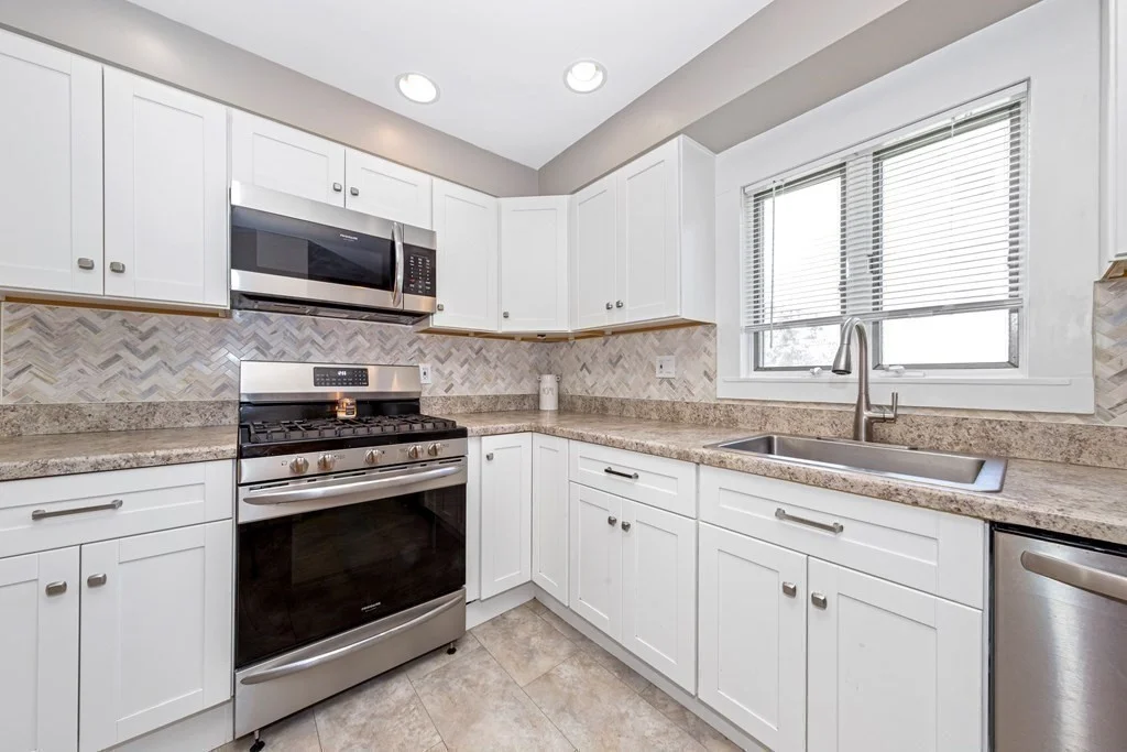 2 bed, 1 bath apartment for rent at 24 Newell St, Neighborhood Nine — photo 10 of 25