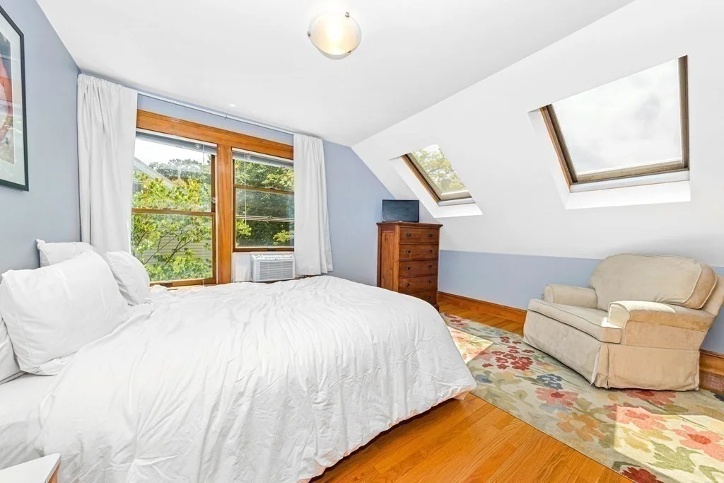 2 bed, 1 bath apartment for rent at 24 Newell St, Neighborhood Nine — photo 15 of 25