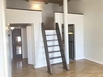Studio bed, 1 bath apartment for rent at 24 Norman St Unit 204, Salem — photo 3 of 9