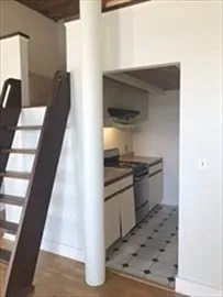Studio bed, 1 bath apartment for rent at 24 Norman St Unit 204, Salem — photo 4 of 9