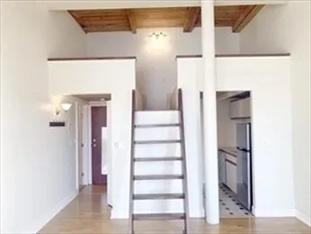 Studio bed, 1 bath apartment for rent at 24 Norman St Unit 204, Salem — photo 2 of 9