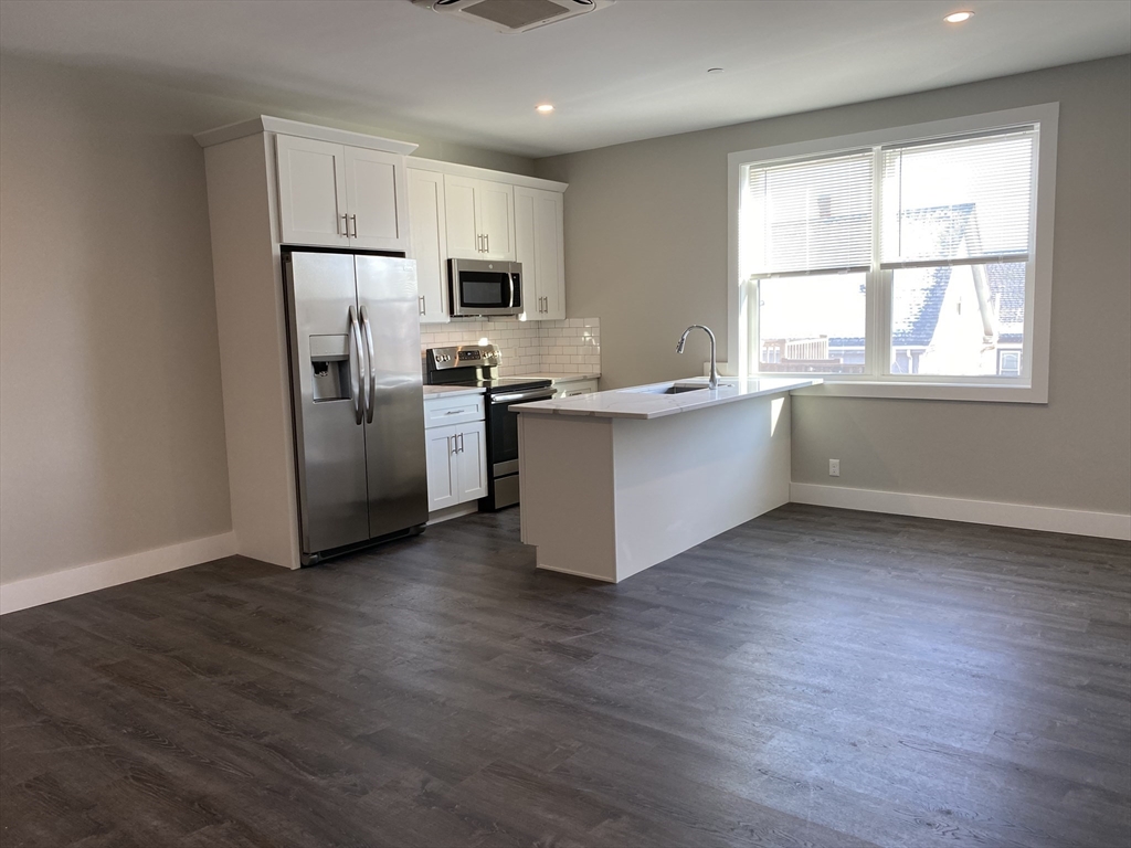 2 bed, 2 bath apartment for rent at 24 Norwood St Unit 8, Dorchester — photo 6 of 16