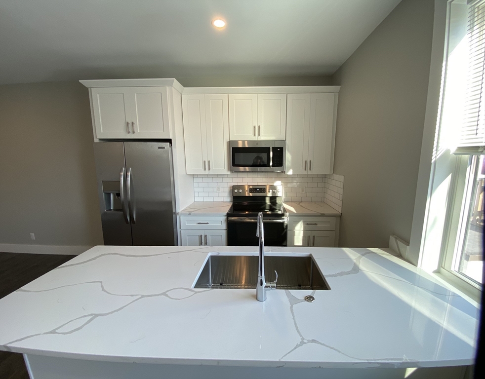 2 bed, 2 bath apartment for rent at 24 Norwood St Unit 8, Dorchester — photo 1 of 16