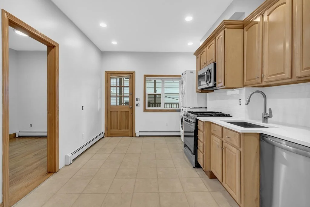 2 bed, 1 bath apartment for rent at 24 O St Unit 0, South Boston — photo 3 of 10
