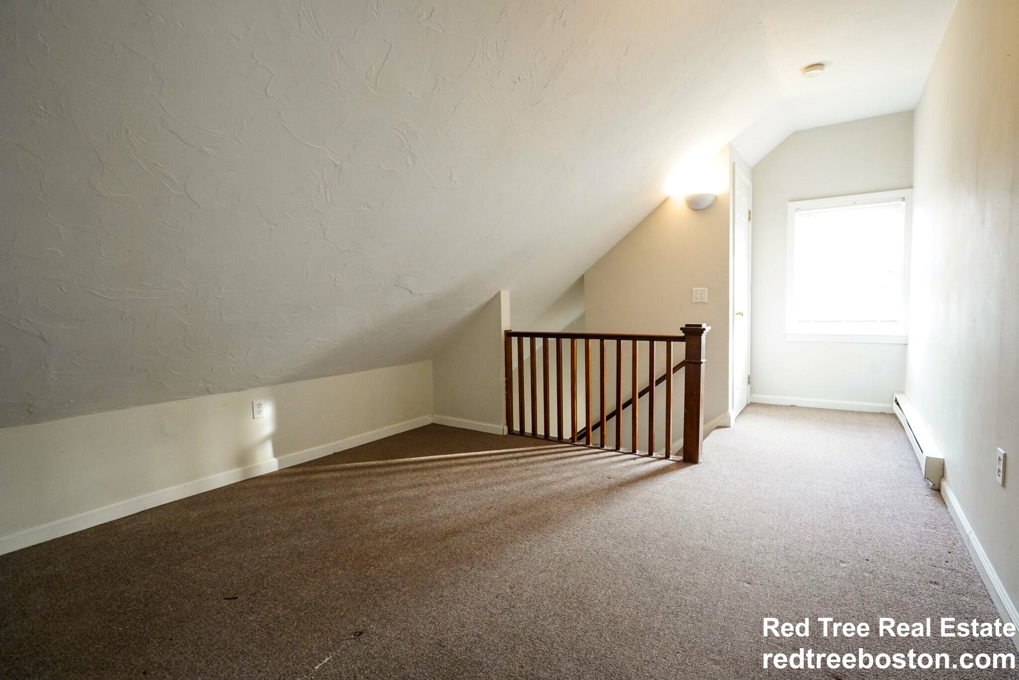 3 bed, 1 bath apartment for rent at 24 Oak Square Ave Unit 2, Oak Square — photo 17 of 36