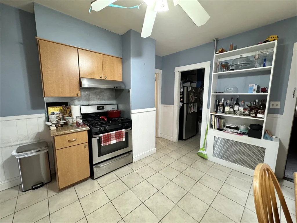 2 bed, 1 bath apartment for rent at 24 Olcott St Unit 1, Watertown — photo 6 of 19