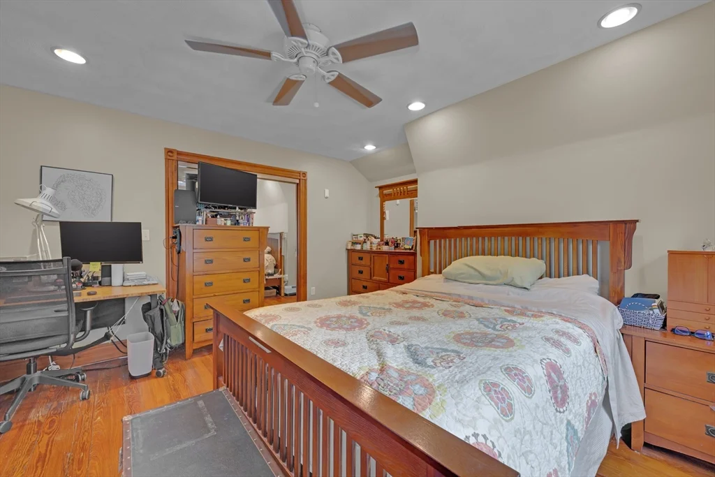 3 bed, 1 bath apartment for rent at 24 Orchard Ave Unit 1, Waltham — photo 13 of 20