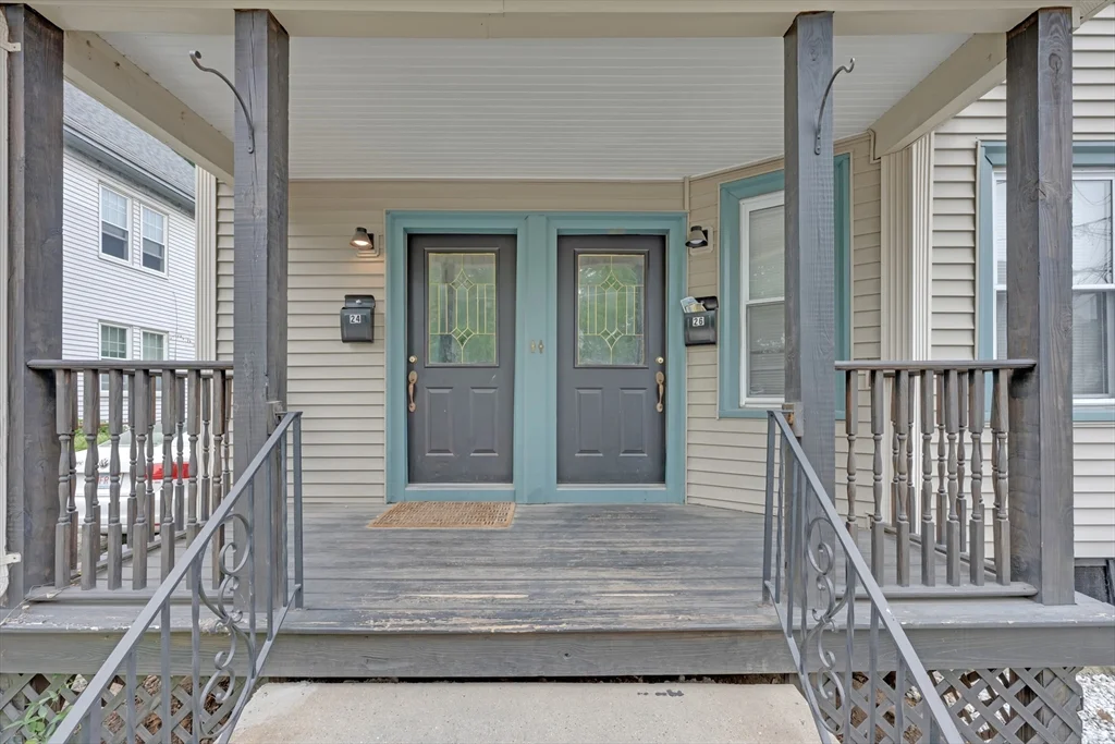 3 bed, 1 bath apartment for rent at 24 Orchard Ave Unit 1, Waltham — photo 2 of 20