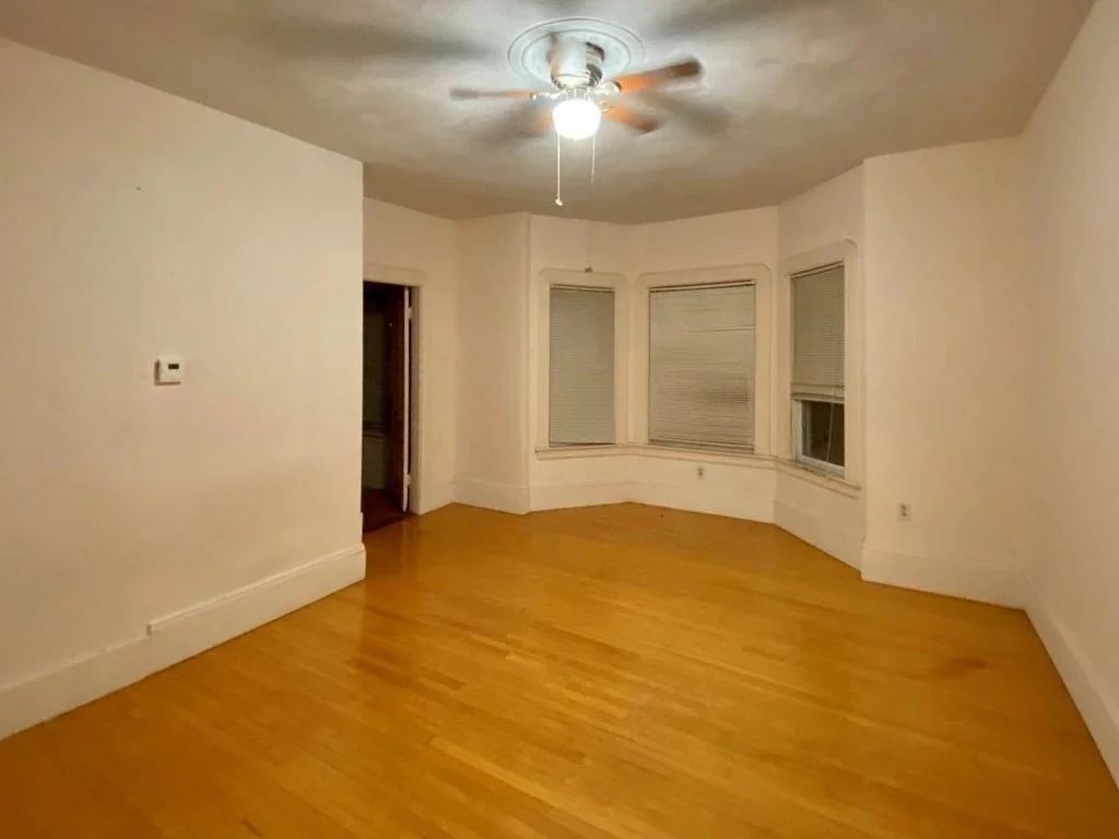 2 bed, 1 bath apartment for rent at 24 Park Ave Unit 2, Malden — photo 6 of 9