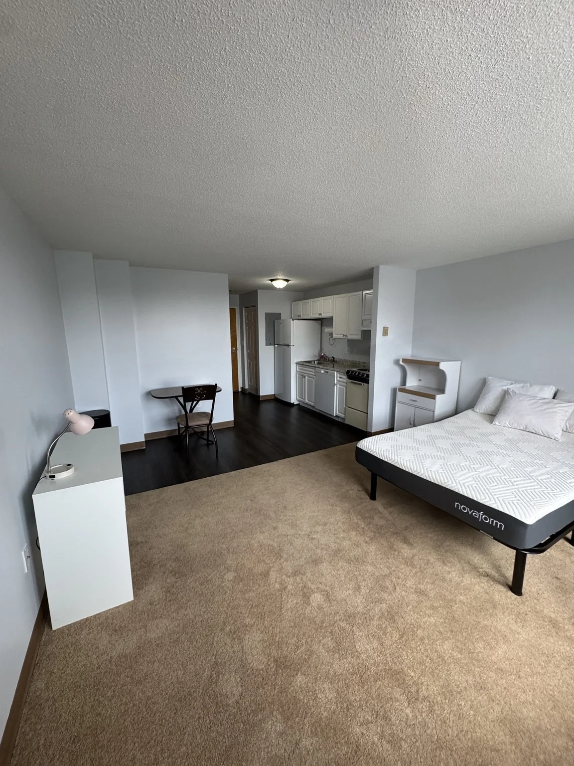 Studio bed, 1 bath apartment for rent at 24 Park St Unit 4C, Attleboro — photo 5 of 7