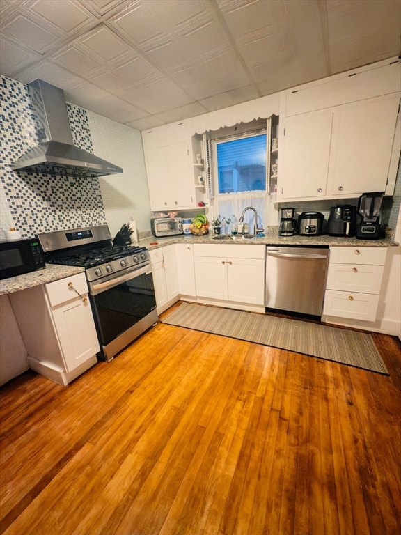 2 bed, 1 bath apartment for rent at 24 Parlin St Unit 1, Everett — photo 4 of 7