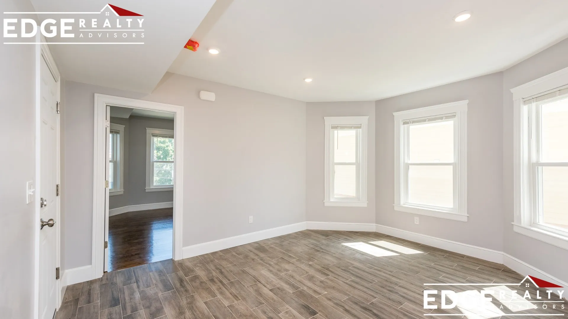 3 bed, 1 bath apartment for rent at 24 Pearson Rd Unit 2, Powder House Square — photo 3 of 10